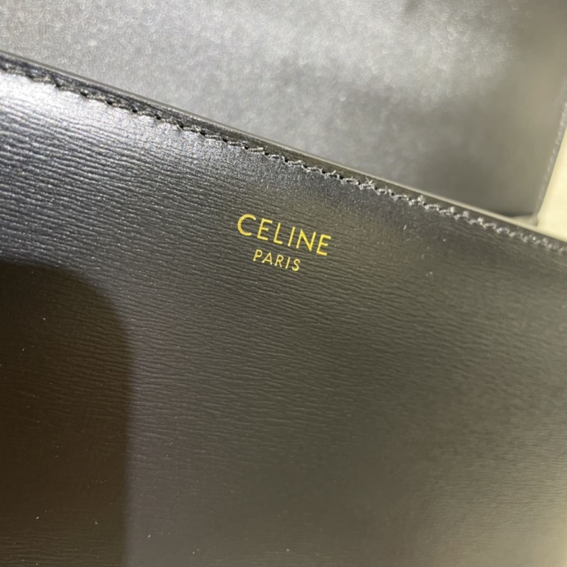 Ce1i*e triomphe bags